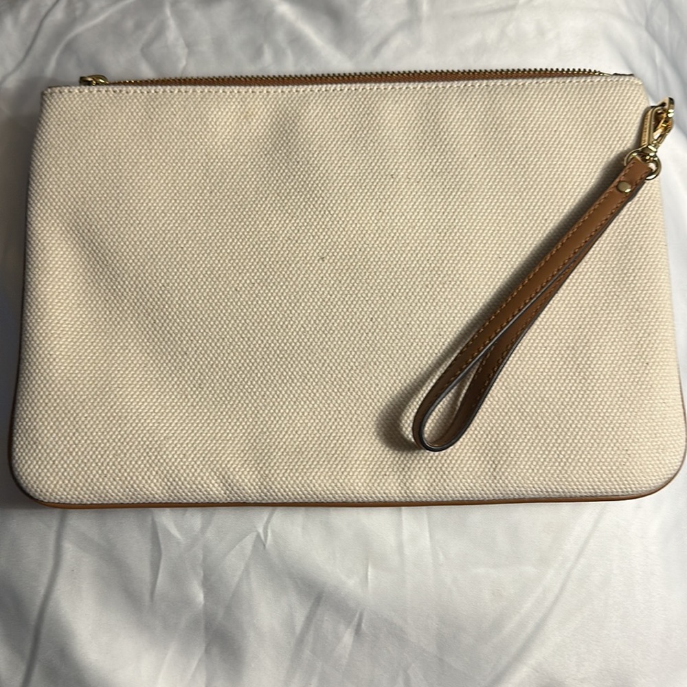 EUC-Micheal Kors Large Rainbow Pride Heart Logo Canvas Zip Pouch. Natural - Picture 2 of 9